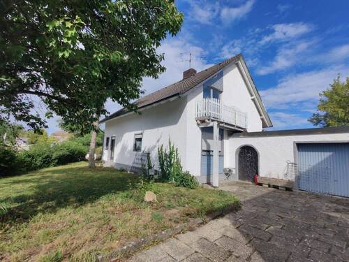 Außenansicht Süd-West - Gepflegtes EFH mit Garage in Hemau