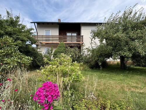 Wohnhaus und Garten - Mehrfamilienhaus, Wohnhaus mit 200,00 m&sup2; in Pfreimd zum Kaufen