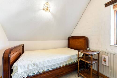 Halbes Zimmer Obergeschoss - 