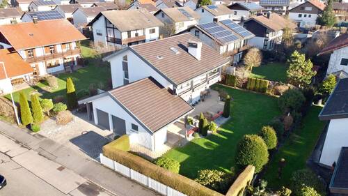 Hausansicht - 6 Zimmer Mehrfamilienhaus, Wohnhaus zum Kaufen in Altötting
