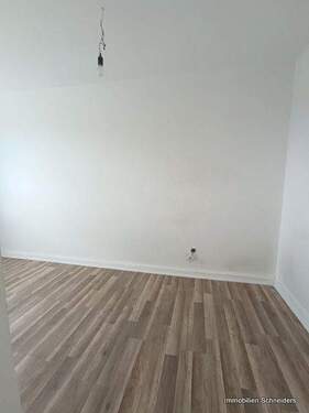 Kinder- oder Arbeitszimmer - Bild 2 - 