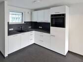Moderne Einbauküche - 2 Zimmer Etagenwohnung zur Miete in Sindelfingen
