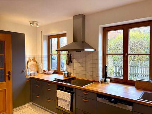 Küche - 5 Zimmer Einfamilienhaus zum Kaufen in Zorneding