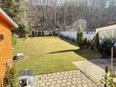 Terrasse und Garten am Waldesrand - 