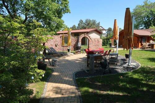 Terrassenbereich.JPG - Bungalow mit 154,00 m&sup2; in Oranienburg zum Kaufen