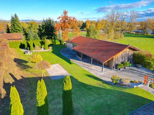 6 Halle mit Garten - 7 Zimmer Bungalow in Ruhstorf an der Rott