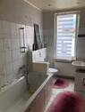 Badezimmer OG (virtually staged) - 