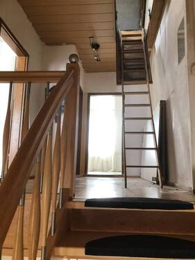 Treppe zum DG - 
