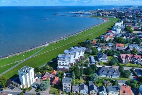 zweite Hausreihe am Seedeich - 4 Zimmer Terrassenwohnung in Cuxhaven