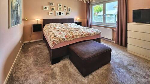 18,5 m² Schlafzi. West-Fenster - 