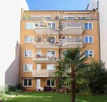 Ruhig & urban - hier passt Alles! 3-Zi.-Etagenwohnung mit Balkon, eigenem TG-Stellplatz und Aufzug - Hamburg Neustadt