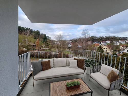 Beispiel Balkonmöblierung - 3 Zimmer Etagenwohnung in Weissach-Flacht