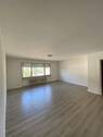 Renoviertes Zimmer (Beispiel) - Mehrfamilienhaus, Wohnhaus in Baden-Baden zum Kaufen