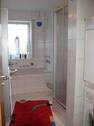 Badezimmer - Etagenwohnung mit 60,00 m² in Schwanstetten zur Miete