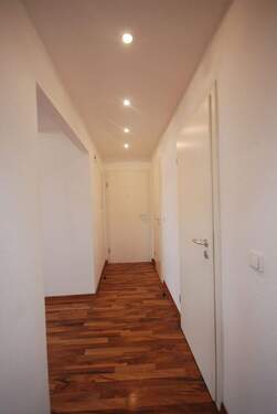 Flur - Etagenwohnung mit 60,00 m² in Nürnberg zur Miete