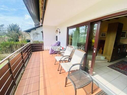 Hauptbalkon vom Wohnzimmer - 