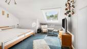 1. OG Wohnzimmer 1 - 