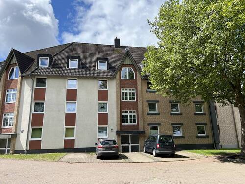 Ansicht_vorne - 4 Zimmer Etagenwohnung zum Kaufen in Barsinghausen