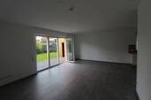 Wohnzimmer - Moderne Doppelhaushälfte in Langwedel