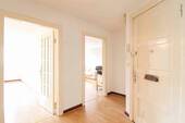 Flur - Etagenwohnung mit 68,30 m&sup2; in Hamburg zum Kaufen