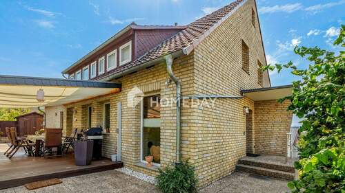 Außenansicht 2 - 8 Zimmer Mehrfamilienhaus, Wohnhaus in Alfeld (Leine)