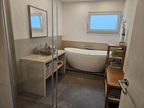 EG Bad 1 - 6 Zimmer Einfamilienhaus in Bad Kissingen