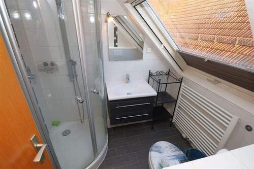 Badezimmer Dachgeschoss - 