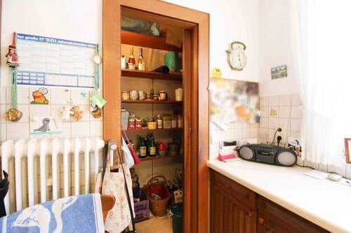 Vorratskammer in der Küche - 