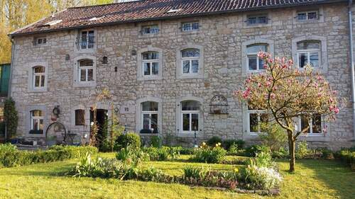 Ansicht - Historisches Zwei- bis Dreifamilienhaus 'Hahner Mühle' - Bruchsteinensemble in Aachen-Hahn