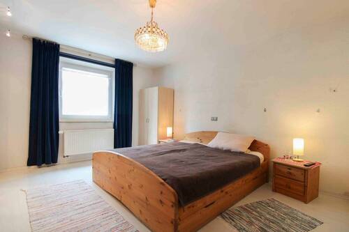 Schlafzimmer 1.OG - 