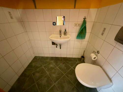 Gäste-WC.jpeg - 