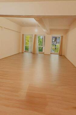 Bild 1 - Charmante 1 Zimmer Wohnung direkt in Friedberg mit Aufzug, Küche, Fußbodenheizung