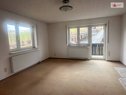 Wohnzimmer - 3 Zimmer Etagenwohnung in Schwarzenberg OT Grünstädtel