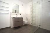 4. OG, Wohnung 1, Bad - 