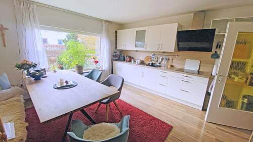 Erdgeschoss Küche - Ein-Zweifamilienhaus in Veitsbronn-Raindorf