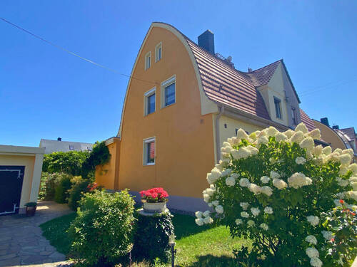 Bild1 - Gemütlich und familiär! Reizvolle Doppelhaushälfte mit wunderschönem Grundstück, in ruhiger Lage von Riesa-Weida