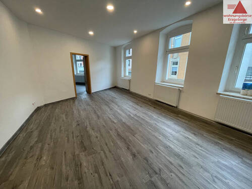 Wohnzimmer - 3 Zimmer Etagenwohnung in Aue