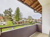 Ruhiger Westbalkon mit Ausblick ins Grüne - 