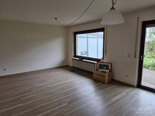 Wohn-/Esszimmer - 5 Zimmer Doppelhaushälfte zum Kaufen in Heiningen