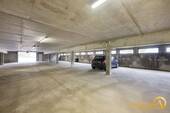 Tiefgaragenstellplatz - 