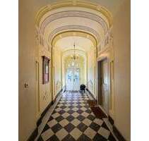 Altbauklassiker mit Erker - Schöneberger 2-Zimmer-Wohnung im Hochparterre - Berlin