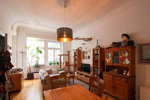 Wohnzimmer - 2 Zimmer Etagenwohnung in Dresden