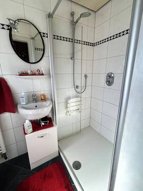Duschbad im Erdgeschoss - 