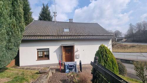 Bild 2 - 5 Zimmer Einfamilienhaus zum Kaufen in Roth - Nisterbrück