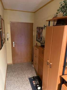 Flur Wohnungseingangstür - 4 Zimmer Etagenwohnung zum Kaufen in Berlin