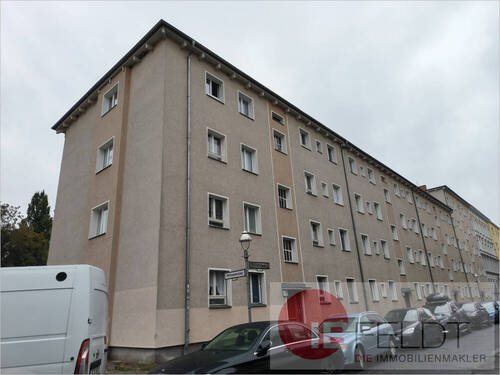 Vorderansicht - 9 Zimmer Mehrfamilienhaus, Wohnhaus zum Kaufen in Berlin