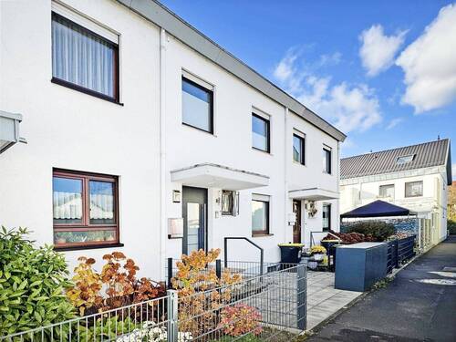 Eingang - Stilvolles Reihenmittelhaus mit moderner Ausstattung und gepflegtem Ambiente!