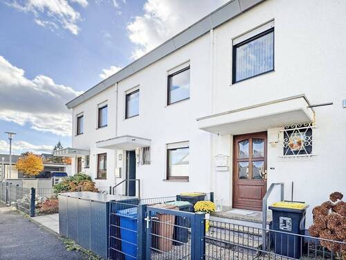 Eingang - 6 Zimmer Reihenmittelhaus zum Kaufen in Aschaffenburg