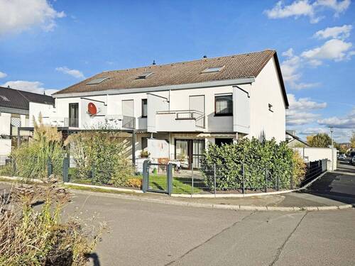 Seitenansicht - 6 Zimmer Reihenmittelhaus in Aschaffenburg