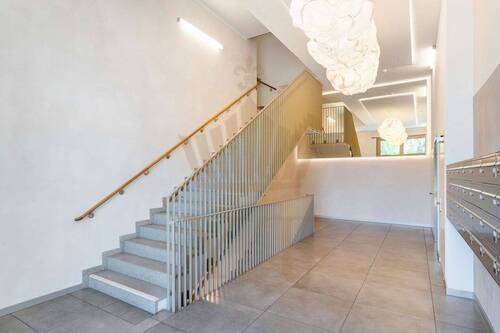 Treppenhaus Eingang Gartenstr. 87 - 